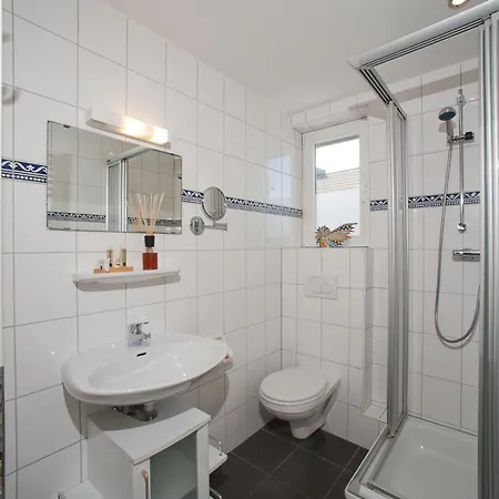 Haus Gud Hööb Whg 02 *